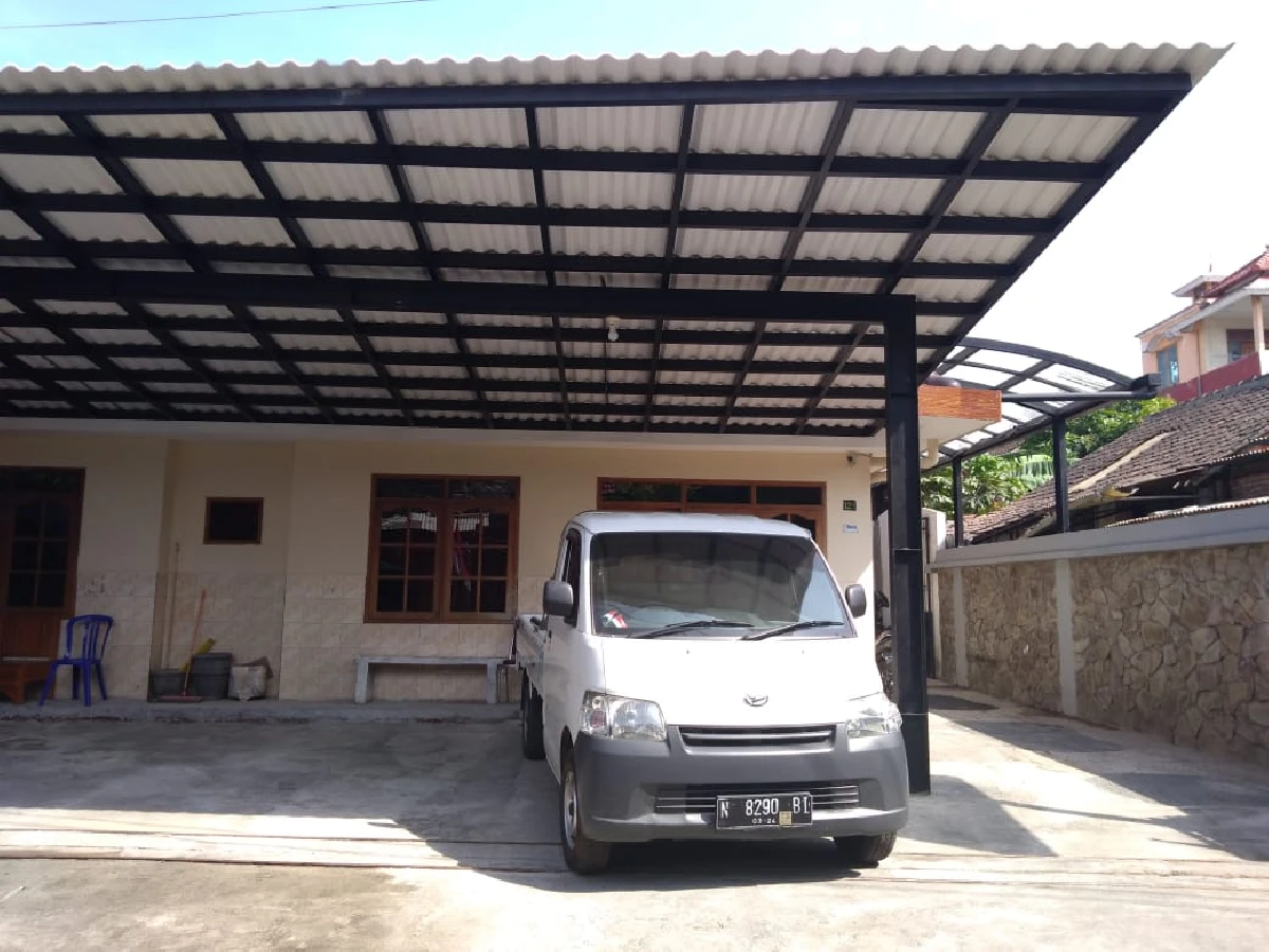 Foto kantor depan.jpg